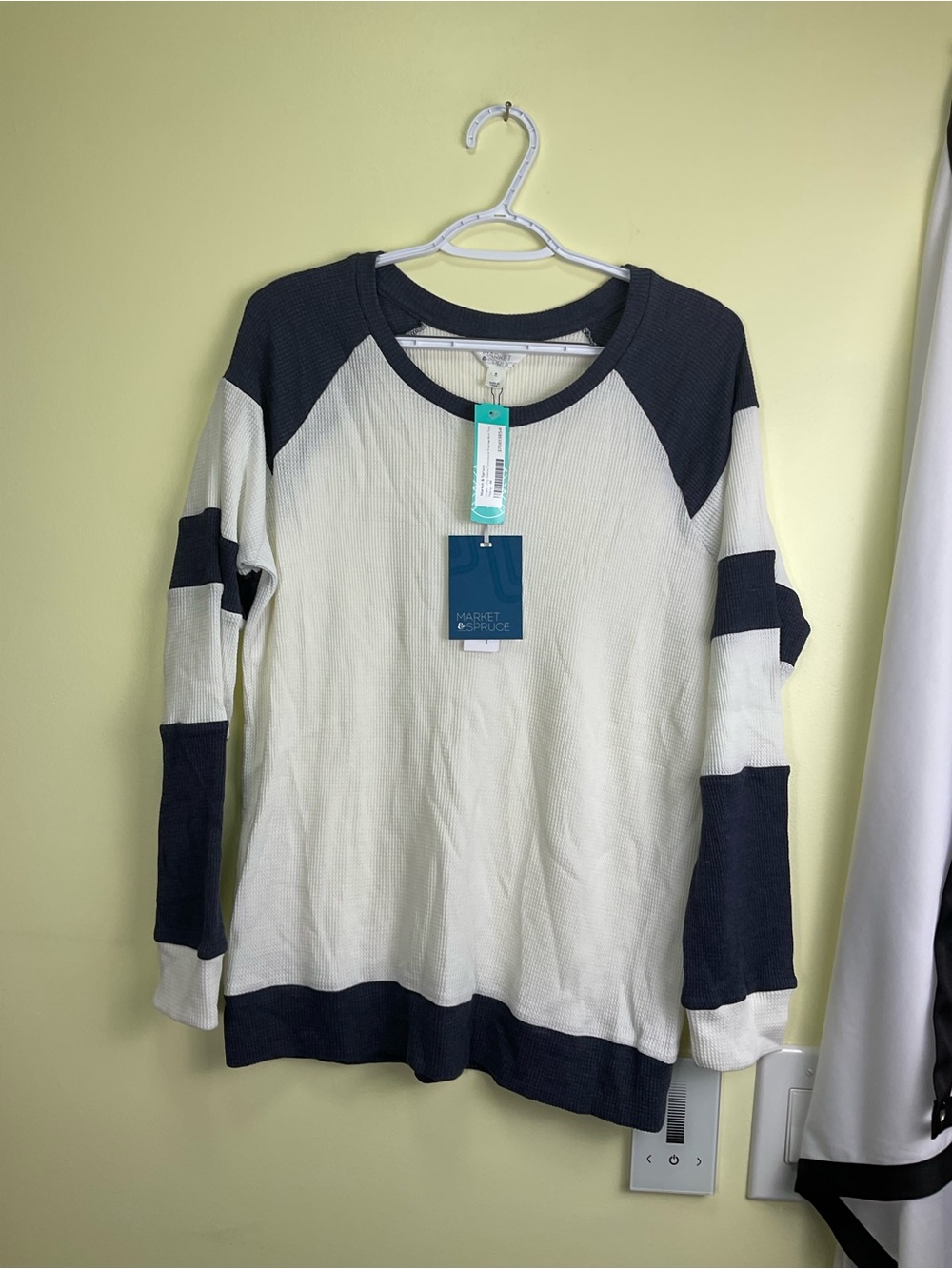 Market & Spruce Logan Long Sleeve Colorblock Thermal Knit Top - Navy and Cream